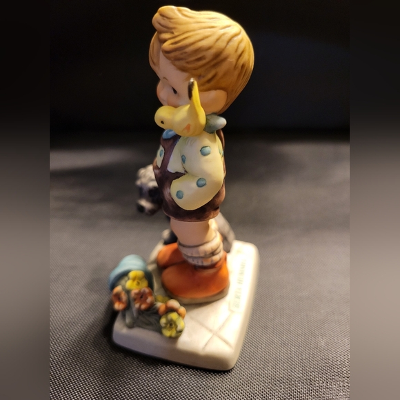 Goebel I'm Sorry Charming Hummel Boy Figurine with Dog and Bird 1997 - Picture 7 of 8